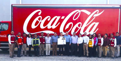 Coca-Cola FEMSA es reconocida por su calidad ambiental en Tabasco, México.