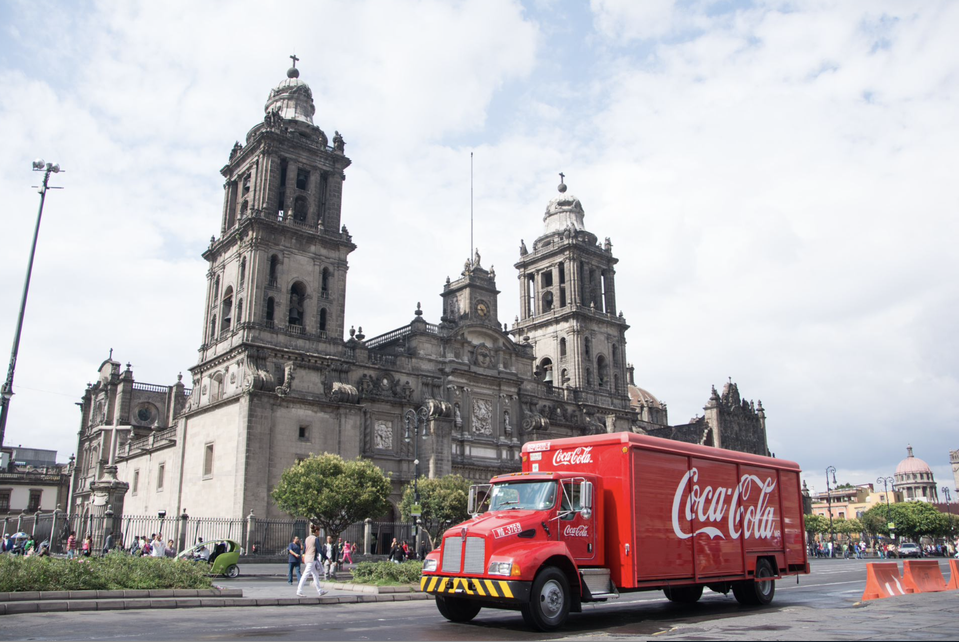 Coca-Cola FEMSA supports communities and health professionals in Latin America